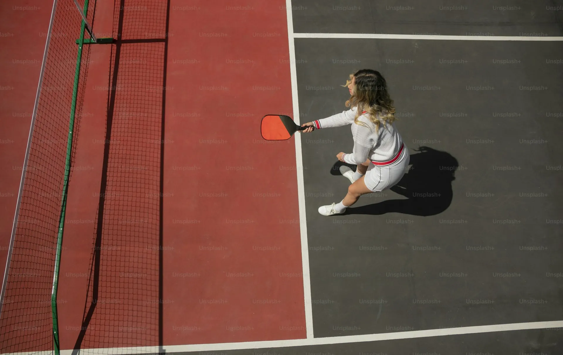 Padel backhand shot
